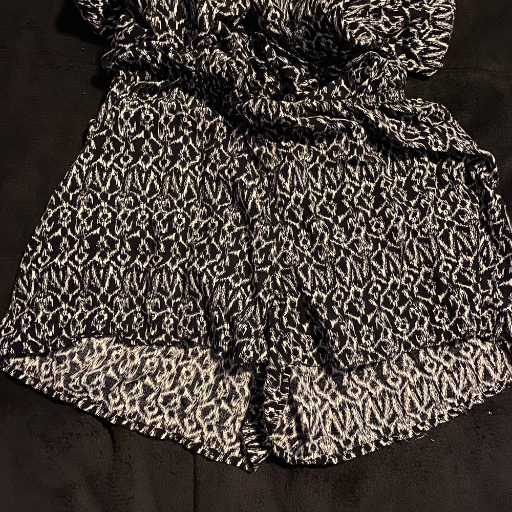 Romper - Picture 4 of 4